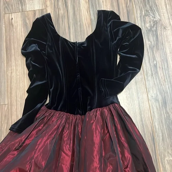 Jessica McClintock Vintage Velvet & Taffeta Gown Size 8 Victorian Cosplay Dress - Picture 14 of 16